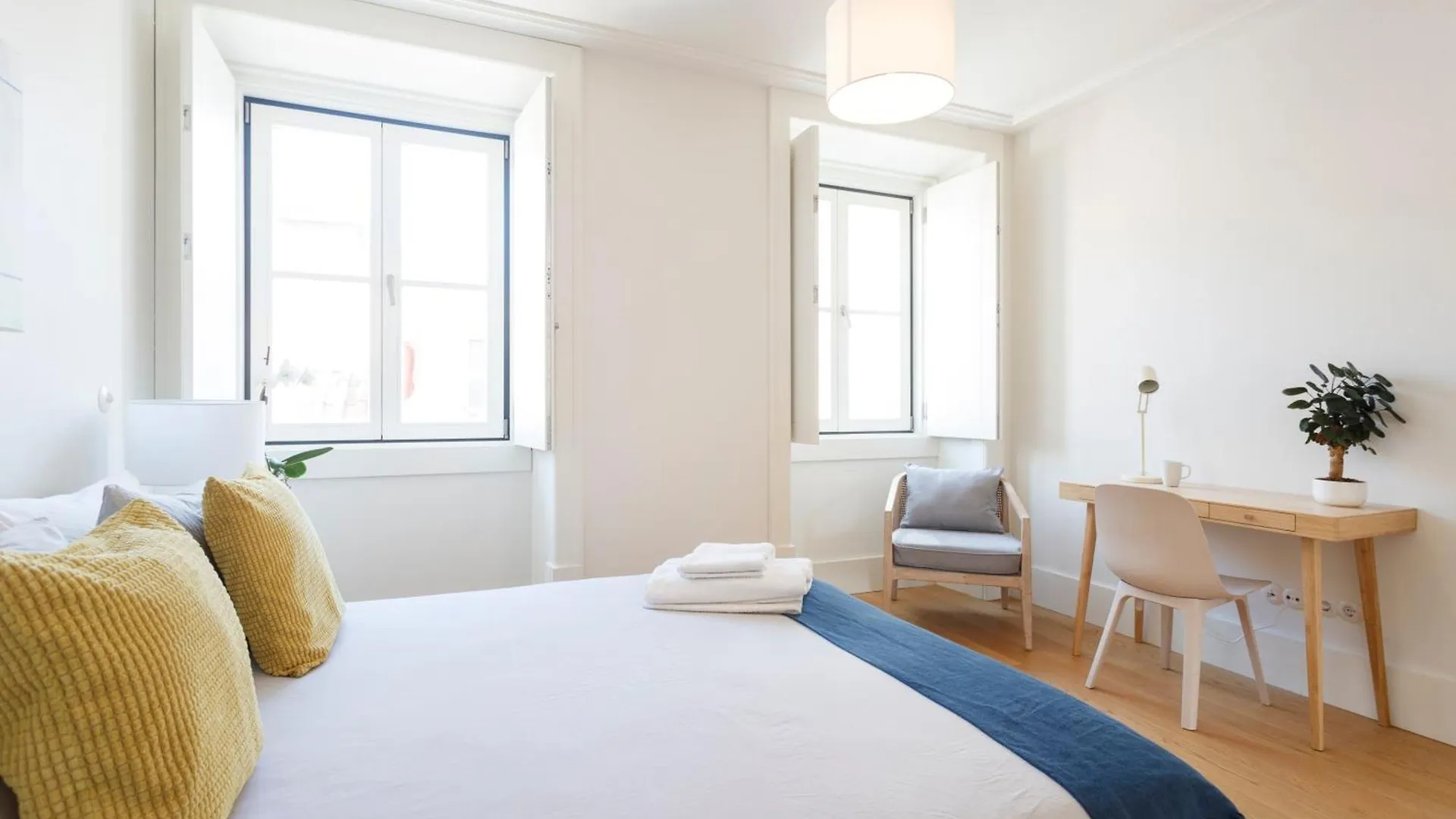 Luxury Apartment With Balcony In Downtown Lisbon 0*,  Portugal