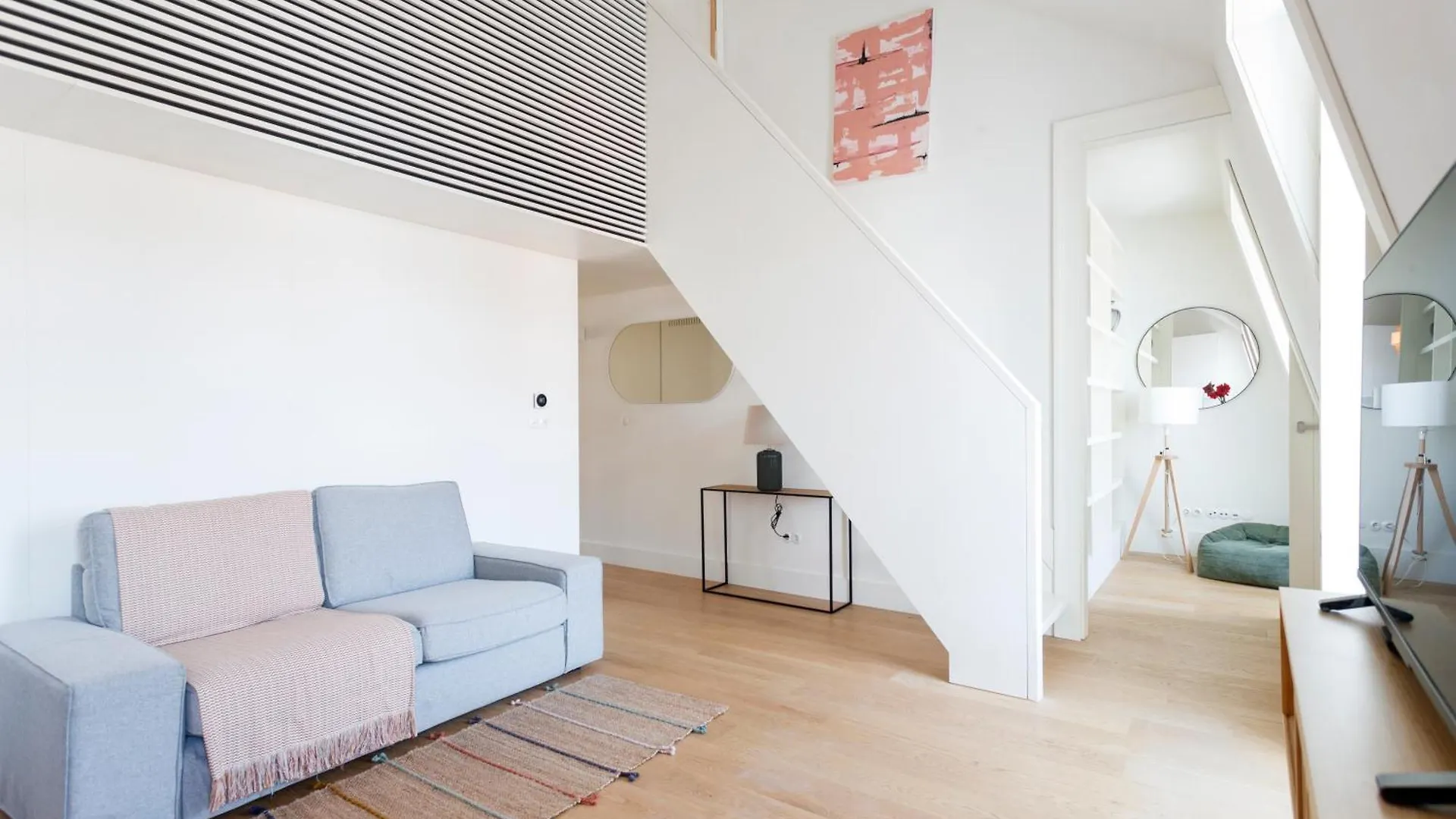 Luxury Apartment With Balcony In Downtown Lisbon